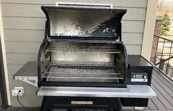 Clean grill after service